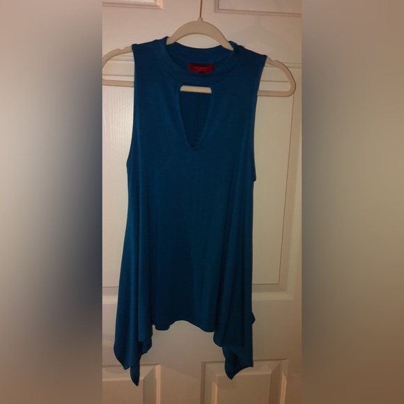 Jennifer Lopez sapphire, blue size S small cascade flowing keyhole tank NWT - Picture 2 of 11